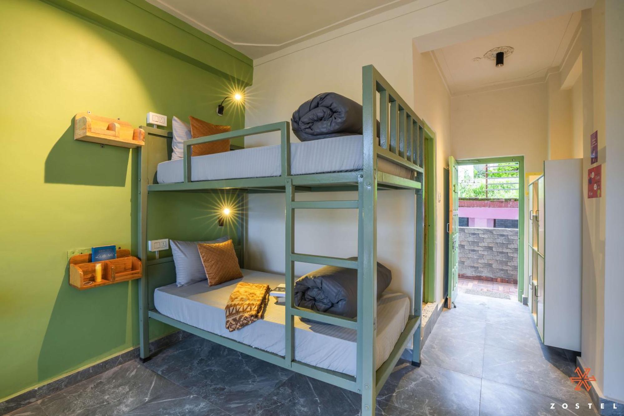 Zostel Dharamkot Hostel McLeod Ganj Buitenkant foto