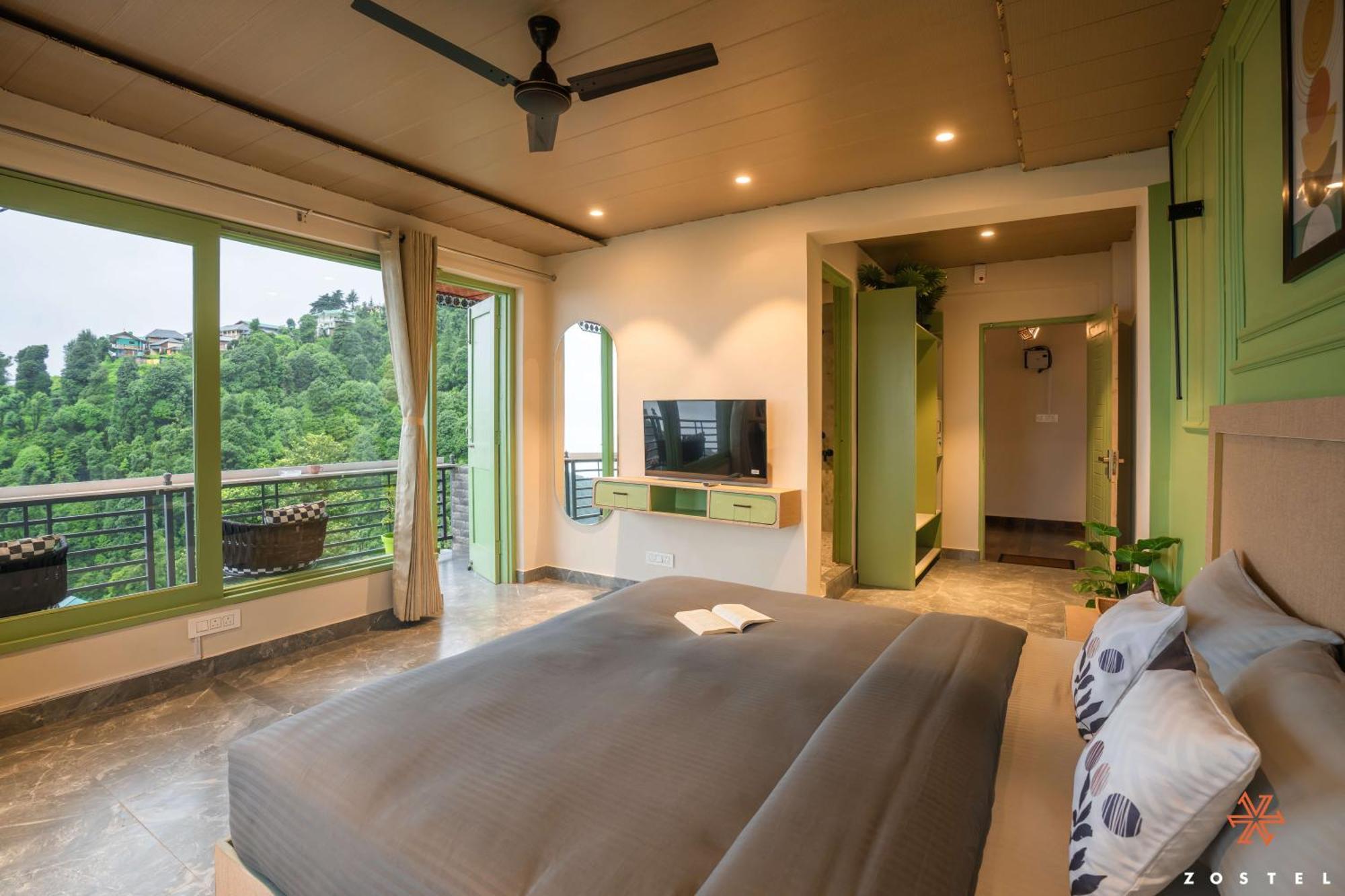 Zostel Dharamkot Hostel McLeod Ganj Buitenkant foto