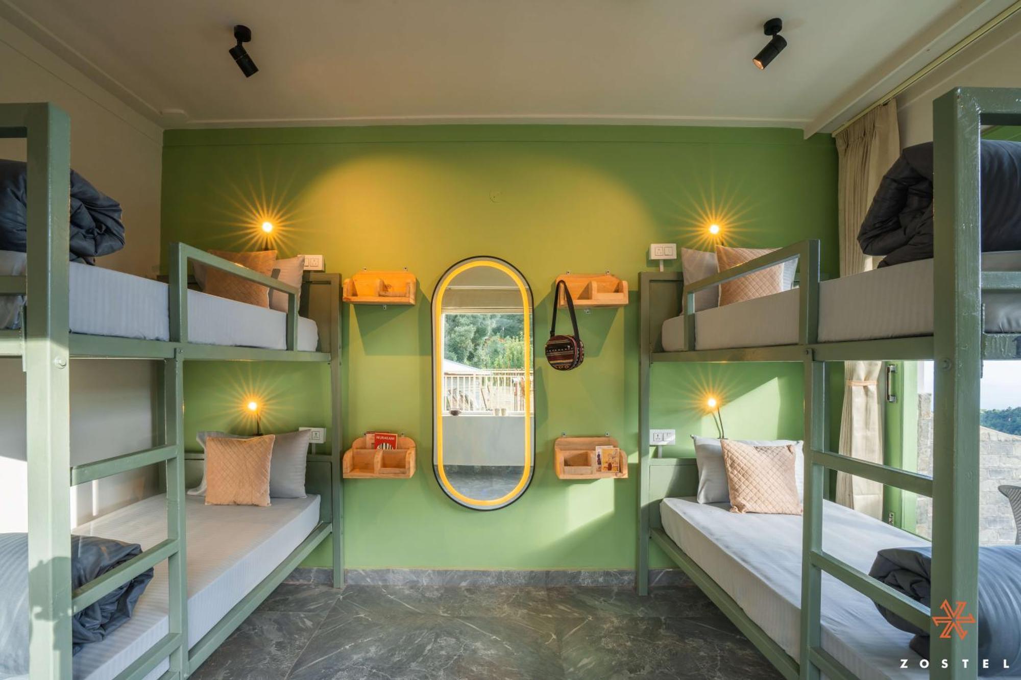 Zostel Dharamkot Hostel McLeod Ganj Buitenkant foto