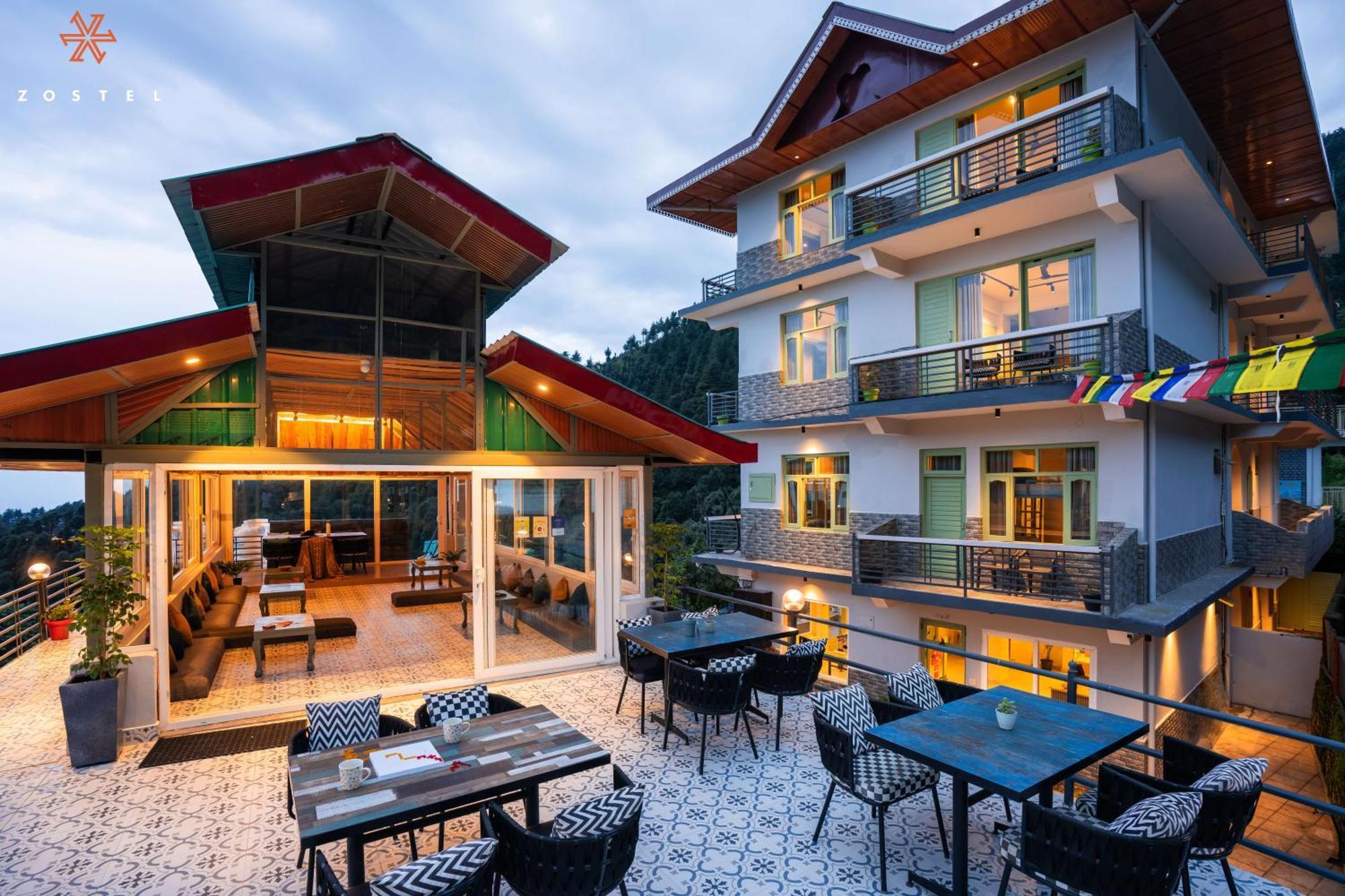 Zostel Dharamkot Hostel McLeod Ganj Buitenkant foto